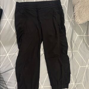 Athleta Black crop jogger pants. Size 6